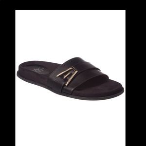 NWOT Aquatalia Ilaria Waterproof Sandal